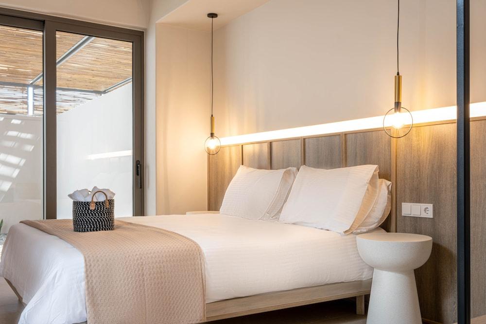 Yenesis Seaside Retreat - Adults only