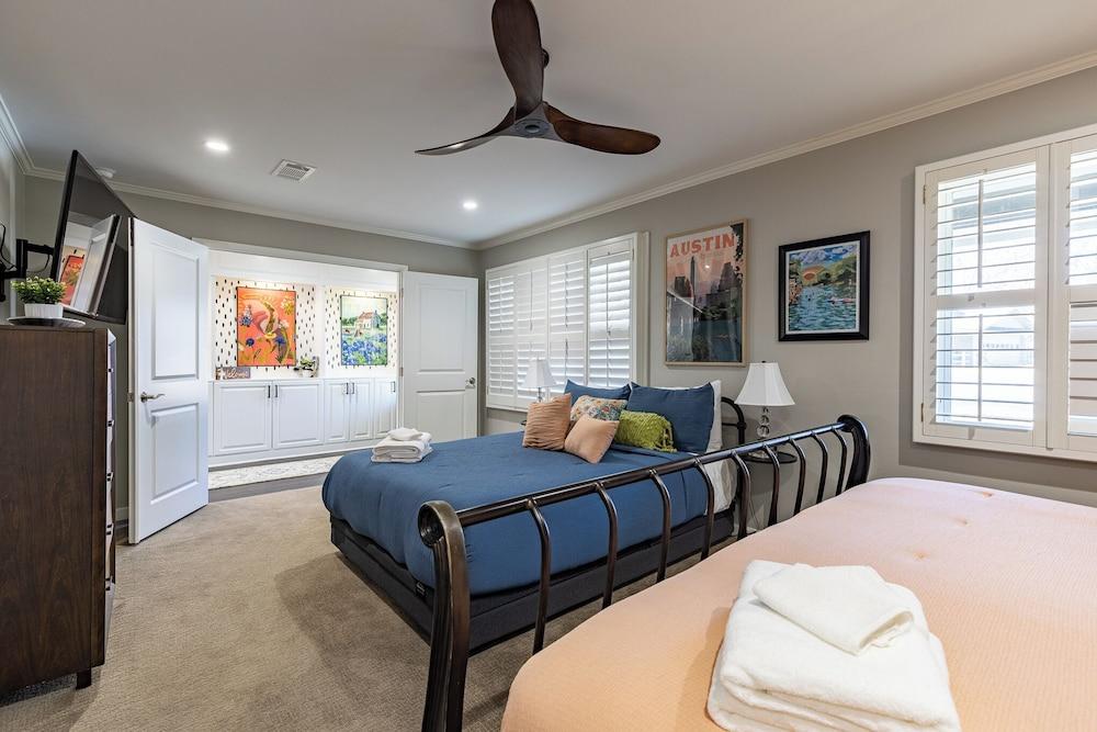 Luxurious Lakehouse With Indoor Pool-hot Tub-fire Pit