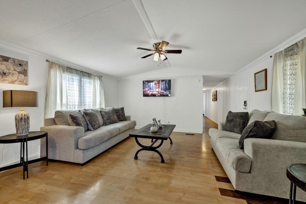 Comfort Charmmini Putting Greengame Roomgrill5