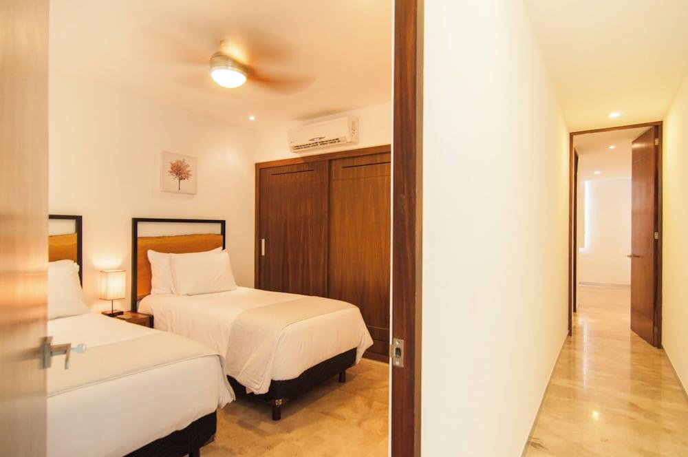 Kuxtal 3 Bedroom Downtown Apartment