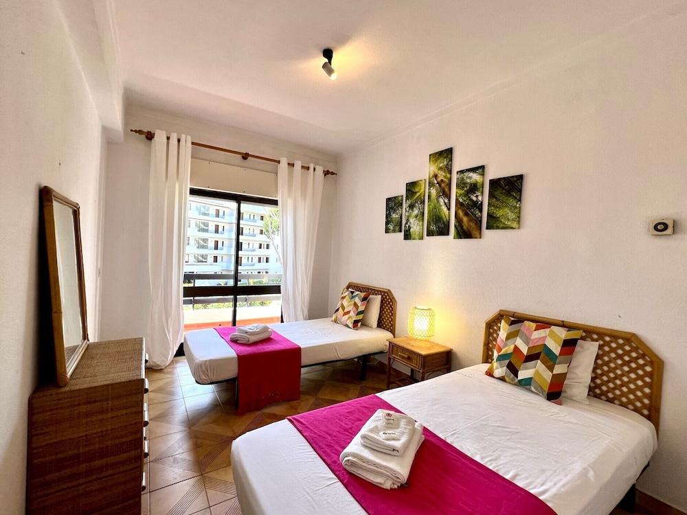 Vilamoura Palm Tree With Pool by Homing