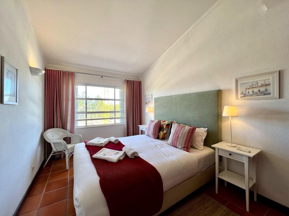 Vilamoura Colors With Pool by Homing