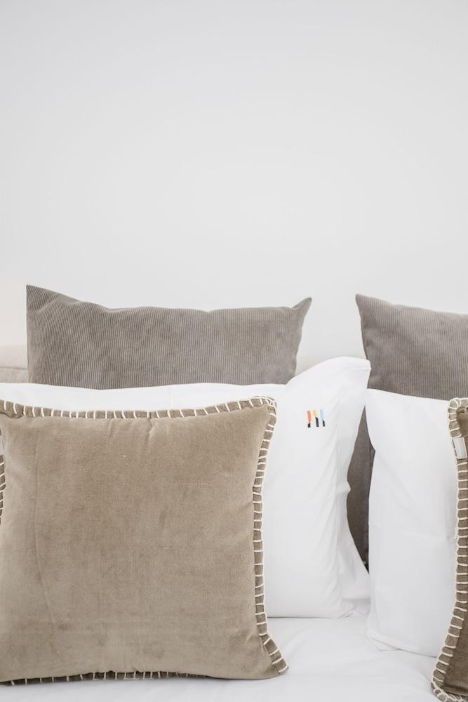 NAX Apartment E by Liiiving