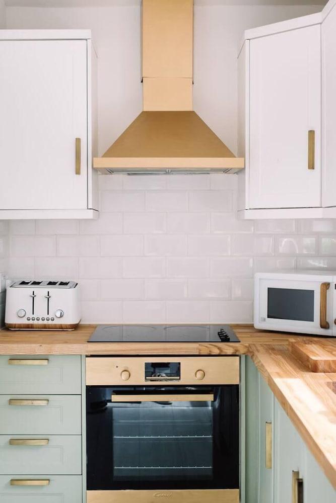 Luxury Designer 4-bed Home in the Heart of Belfast