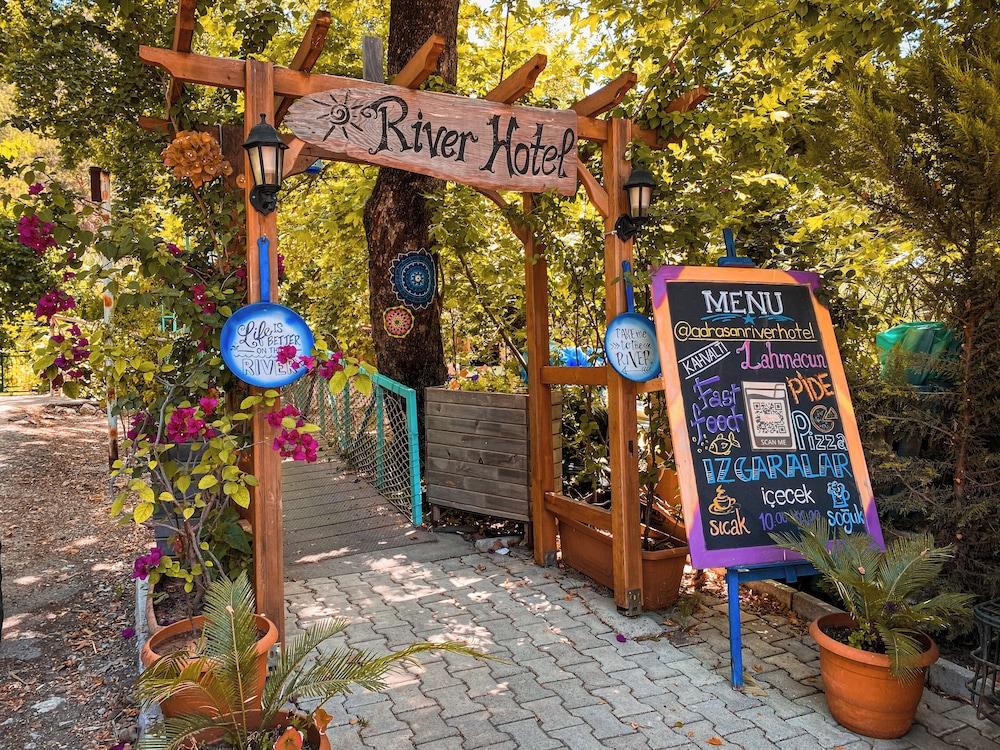Adrasan River Hotel