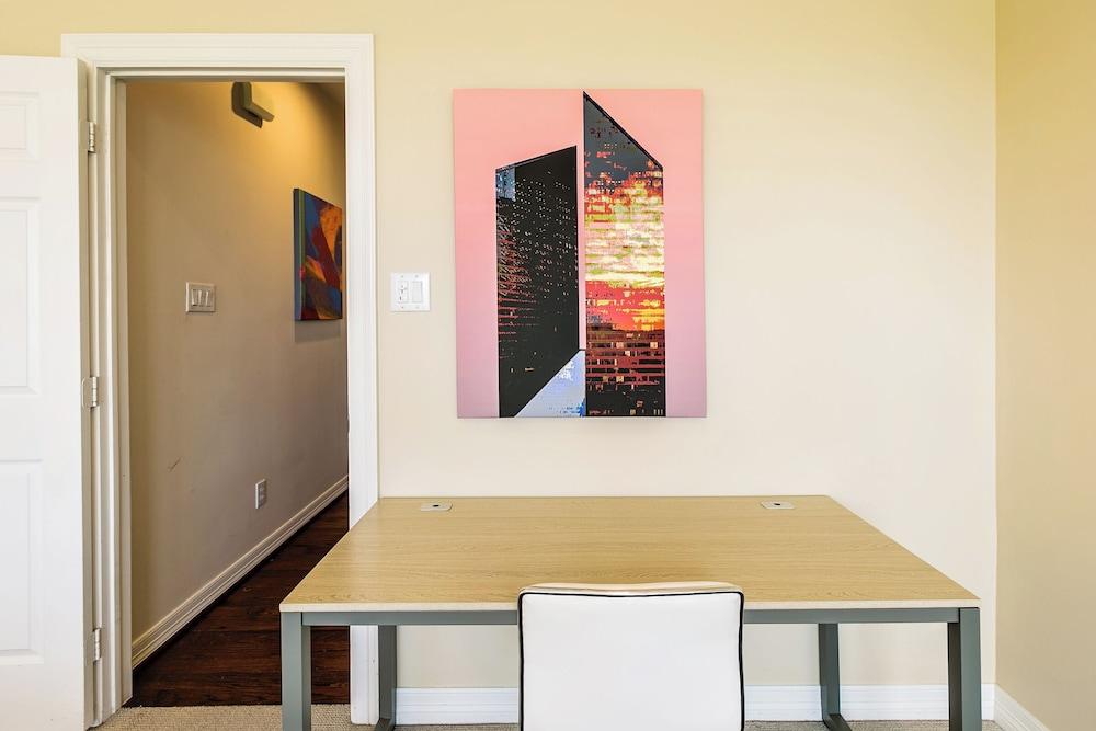 Montrose Lodge by Dunyha