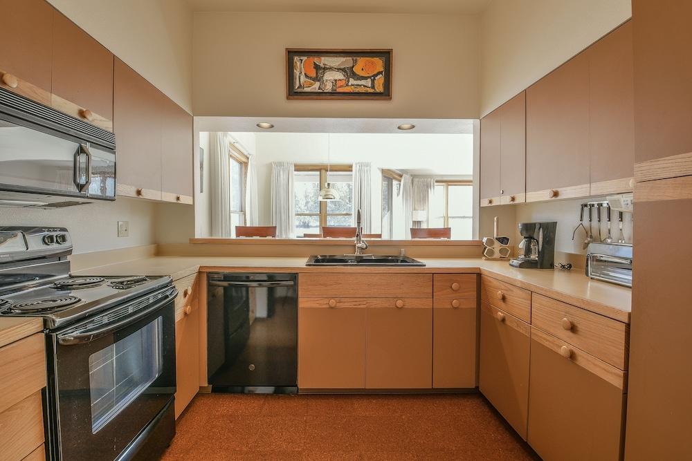 Quicksilver 1677 OFB