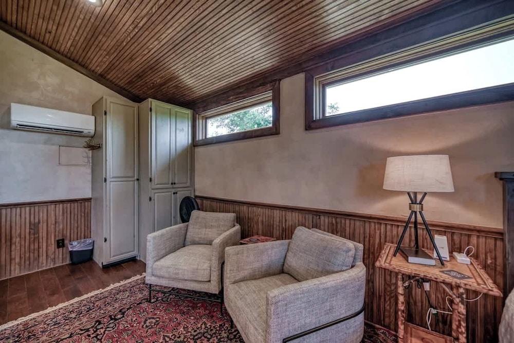 Luxury 23-ac Ranch Casita With Hot tub