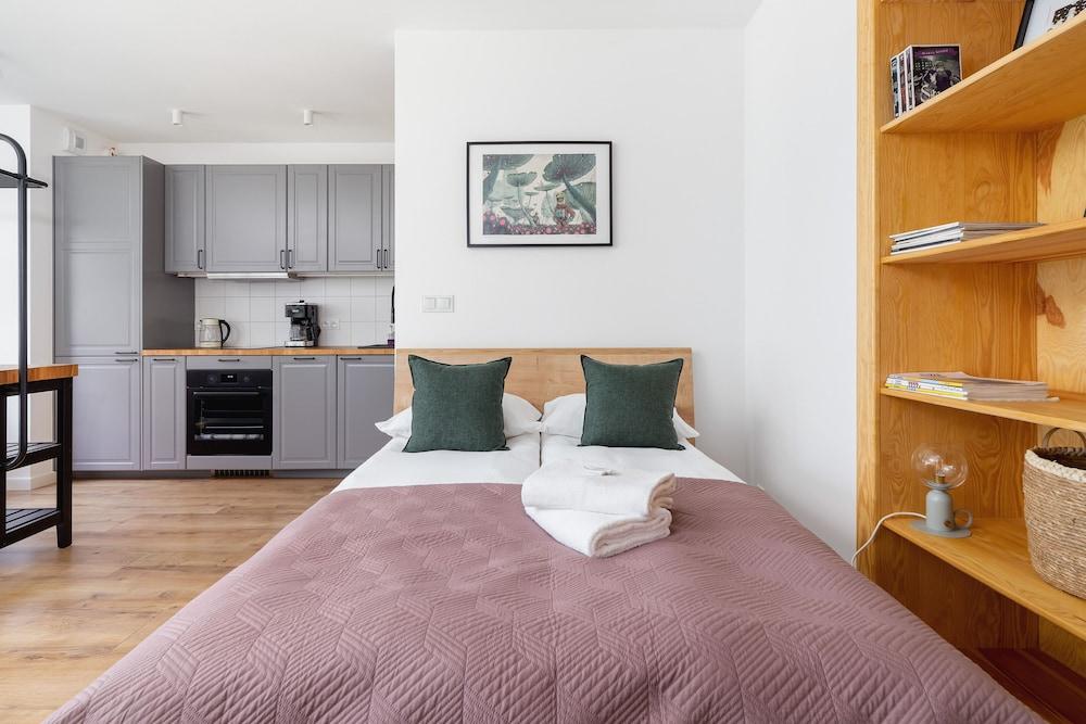 Stare Podgorze Sliska by Renters