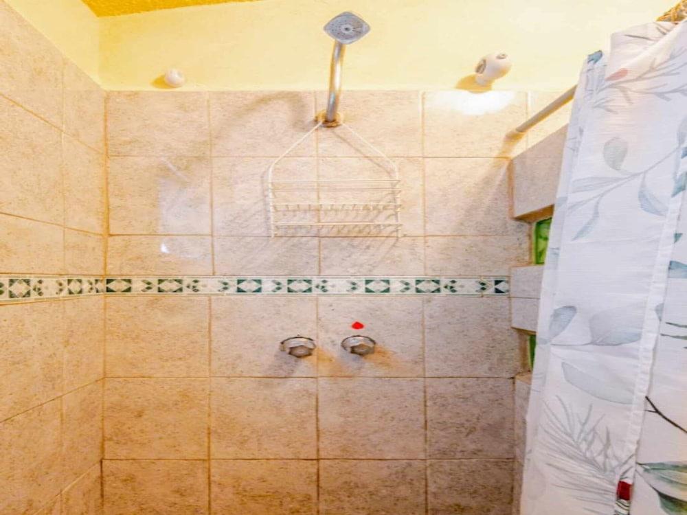 Nice and Cozy Studio Very Close to the Boardwalk and the Beach