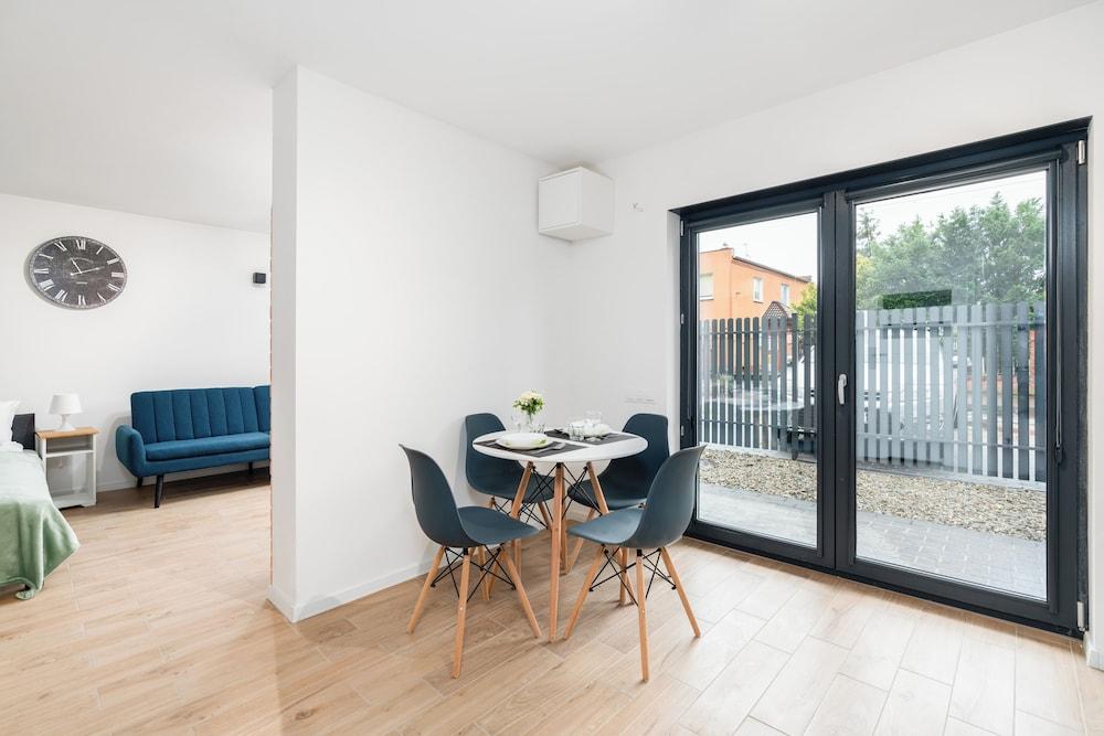 Studios Krośnieńska by Renters