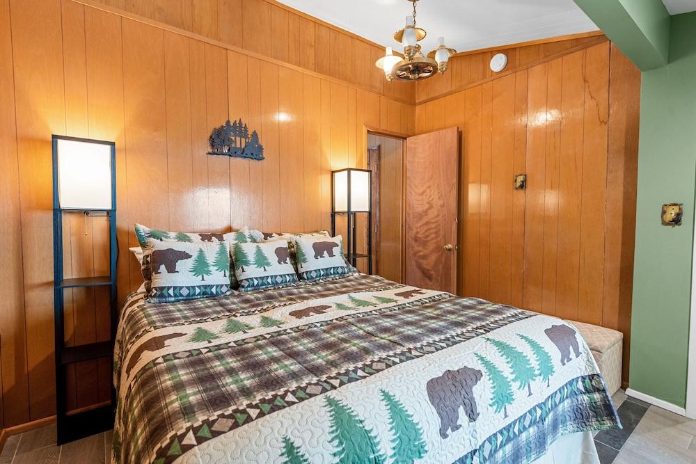 Bear Paw Cabin