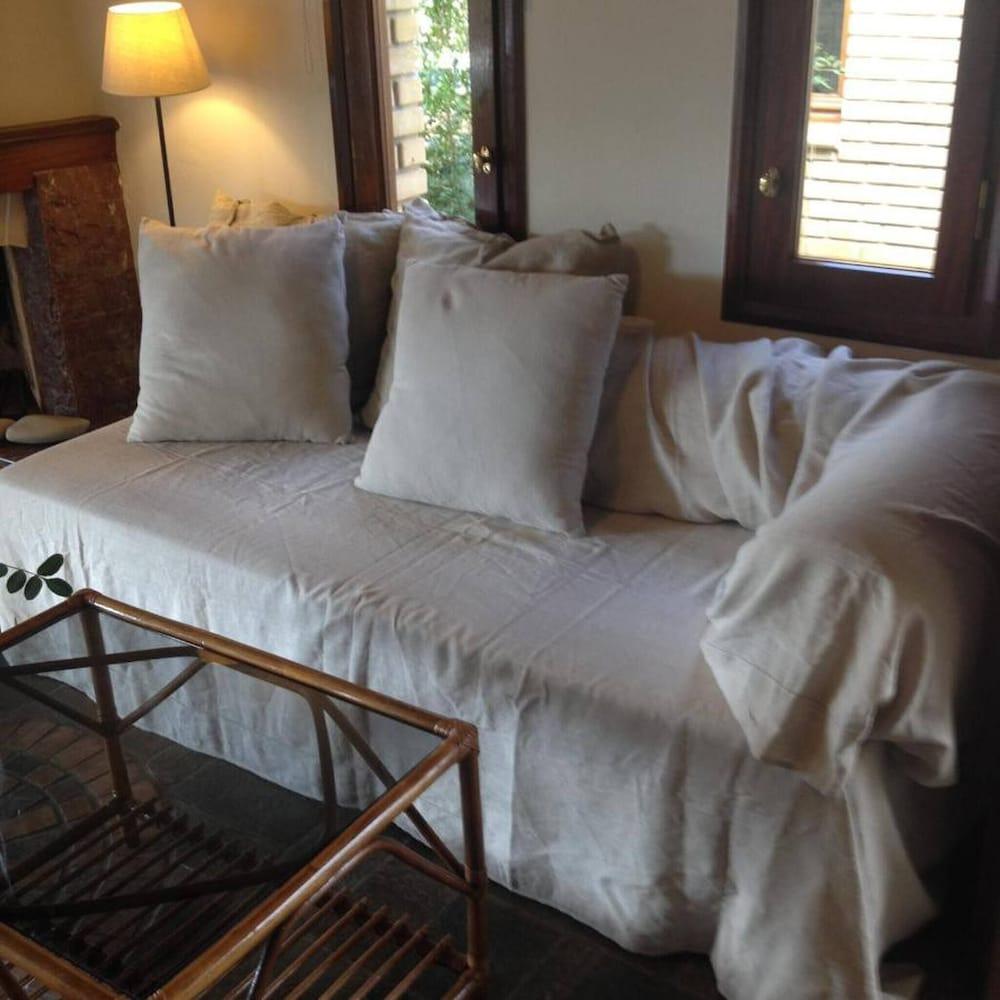 Coco Seaview Apartment, 60sec Walk From Beach!