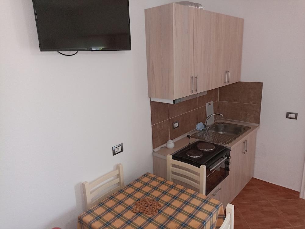 Studio Apartment Hamallaj Beach