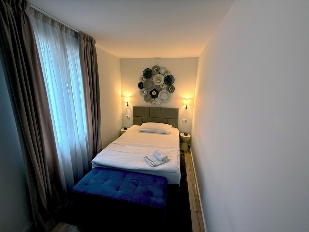 San Carlo Apartments