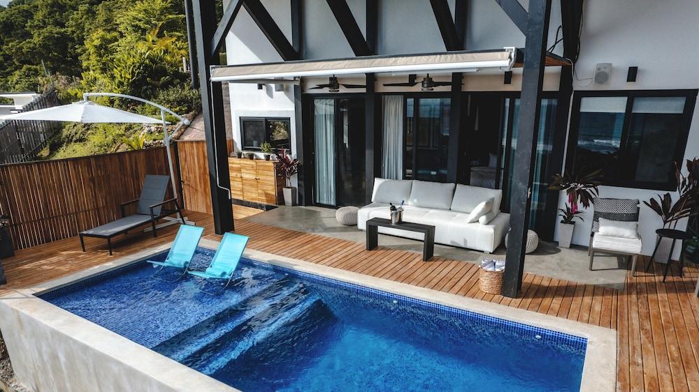 LeSuite Santa Teresa