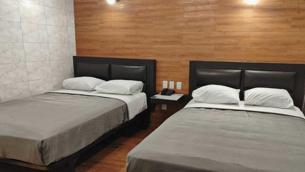 Hotel Sonno Plaza Allende