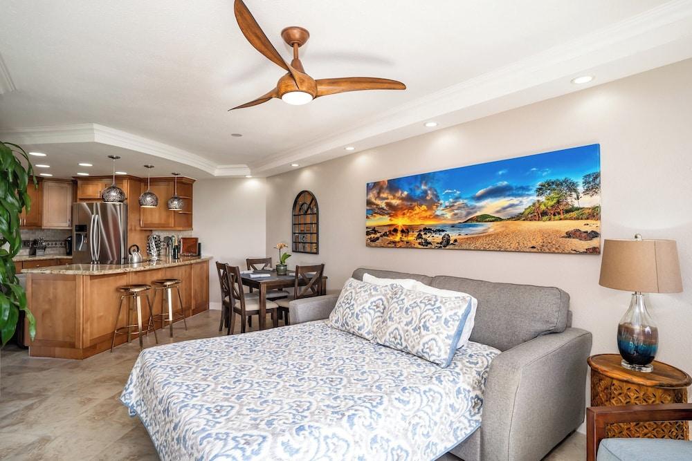 Elegant Oceanfront Vistas