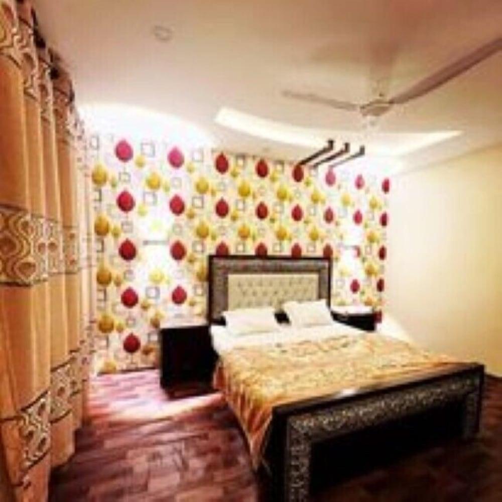 Al-Madina Hotel Skardu