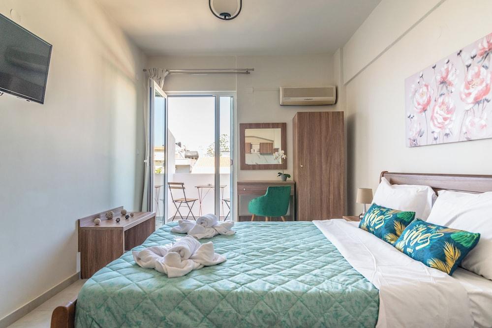 Asterion Luxury Studios Airport