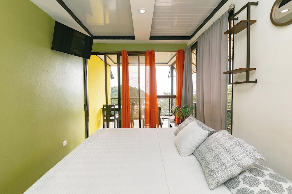 Vista del Pacifico Boutique Hotel