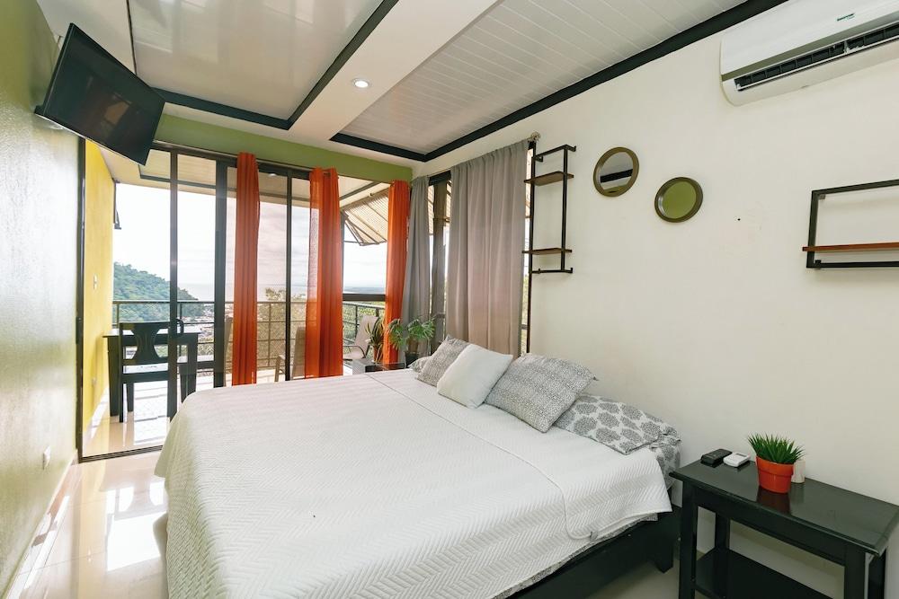 Vista del Pacifico Boutique Hotel