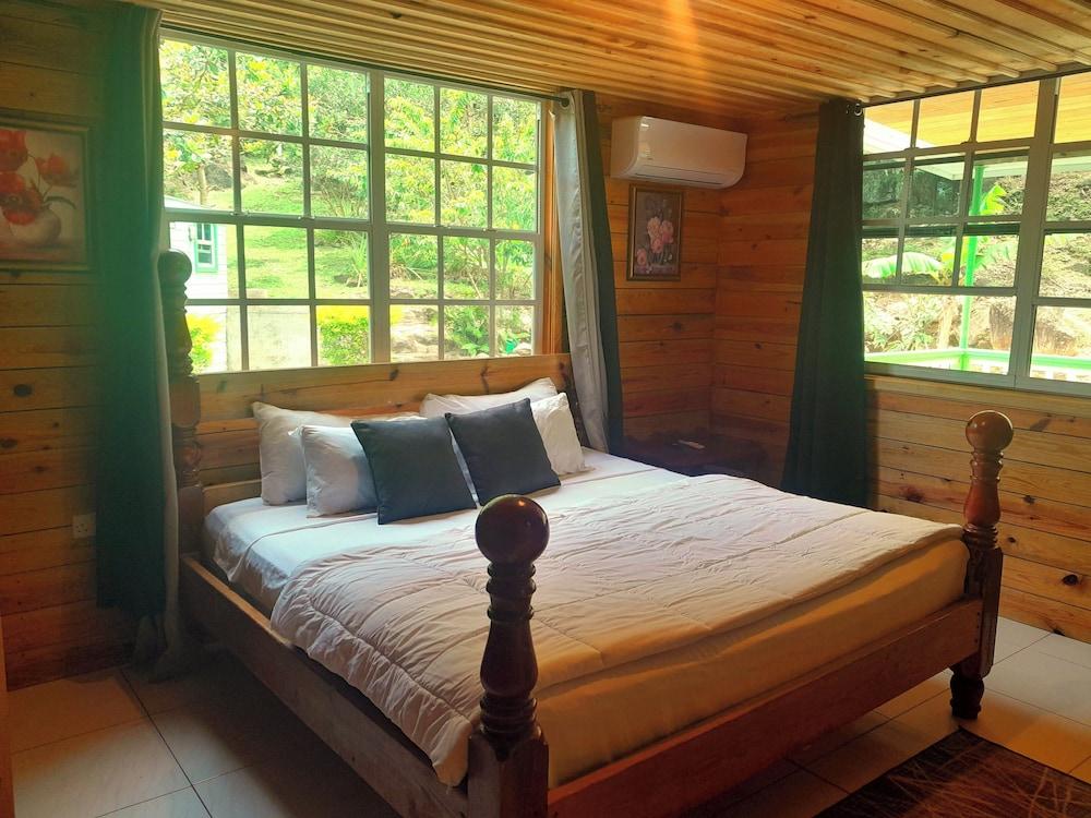 Pinard's Mountain Resort - Cottage 7
