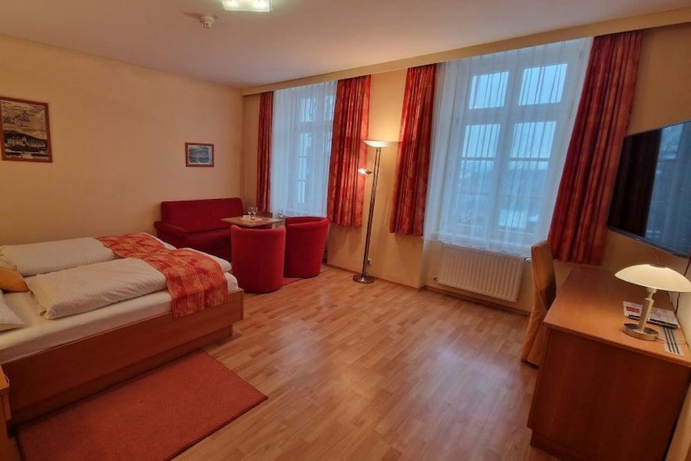 Kirchenwirt Maria Schutz