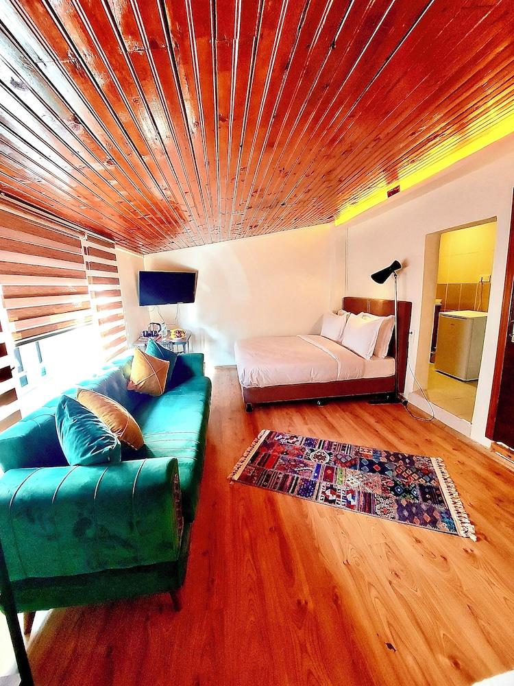 Mates Historical Suites