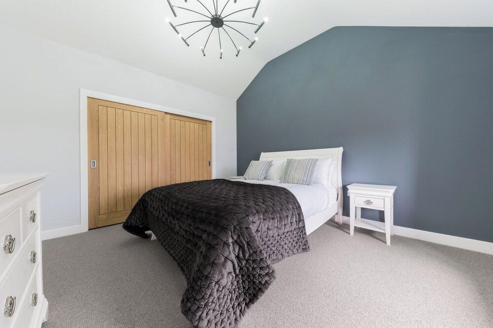 No 1 The Coach House