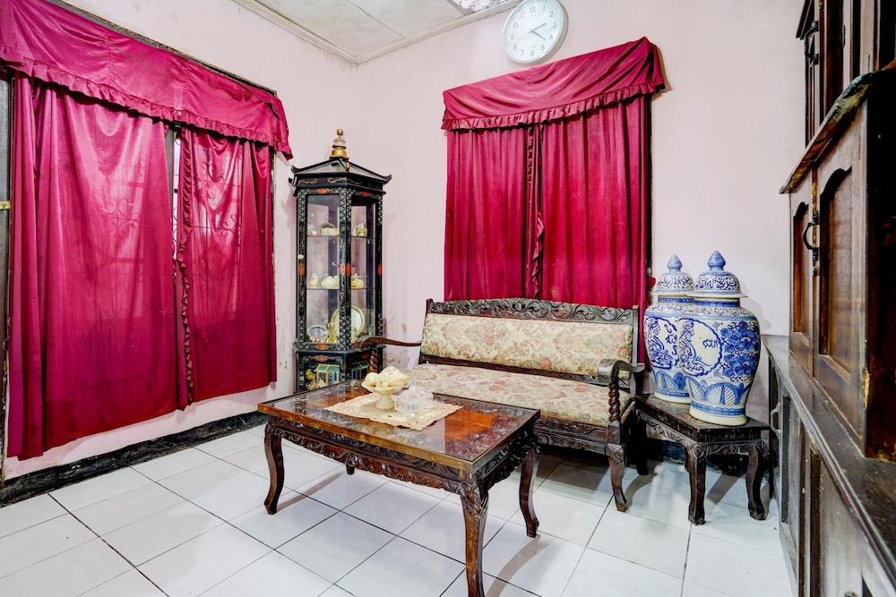 OYO Life 90701 Kost Syariah Deris