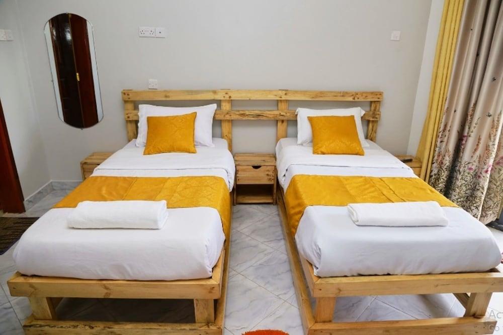 WestWay Luxury Suites