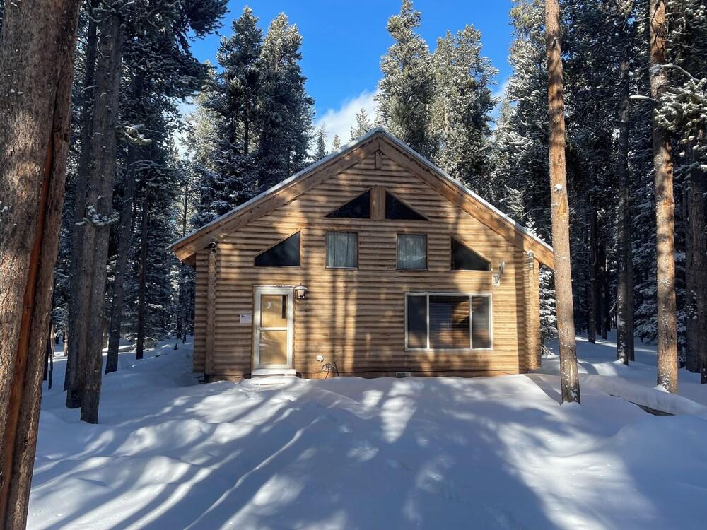 Bear Lodge Resort