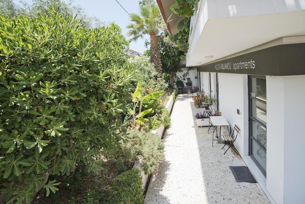 Milanou Glyfada G4 Corner