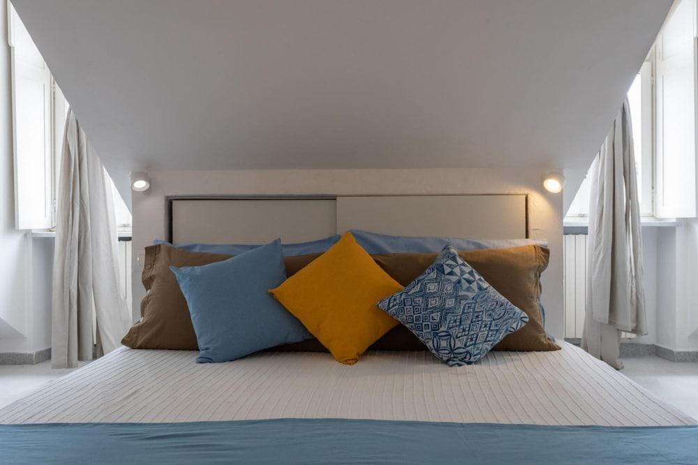 Garibaldi 10 - Garibaldi Ten