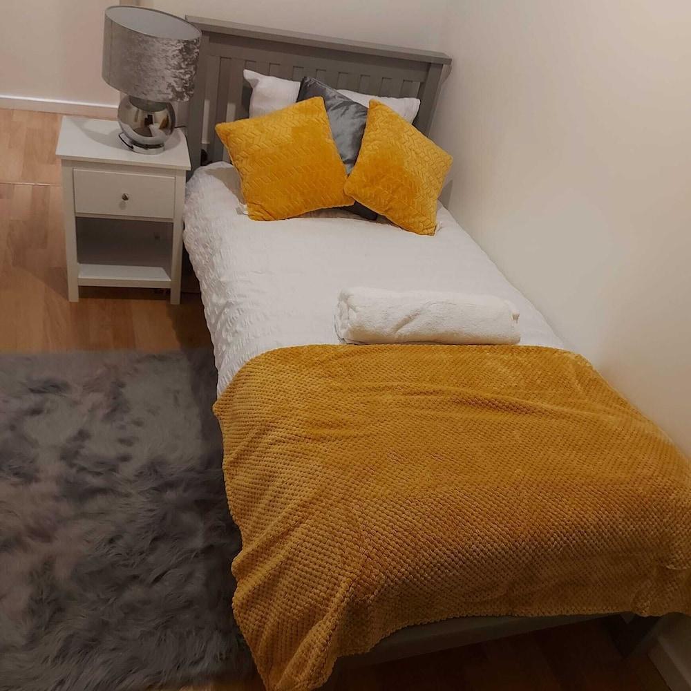 Beautiful 2-bed Apartment in Milton Keynes