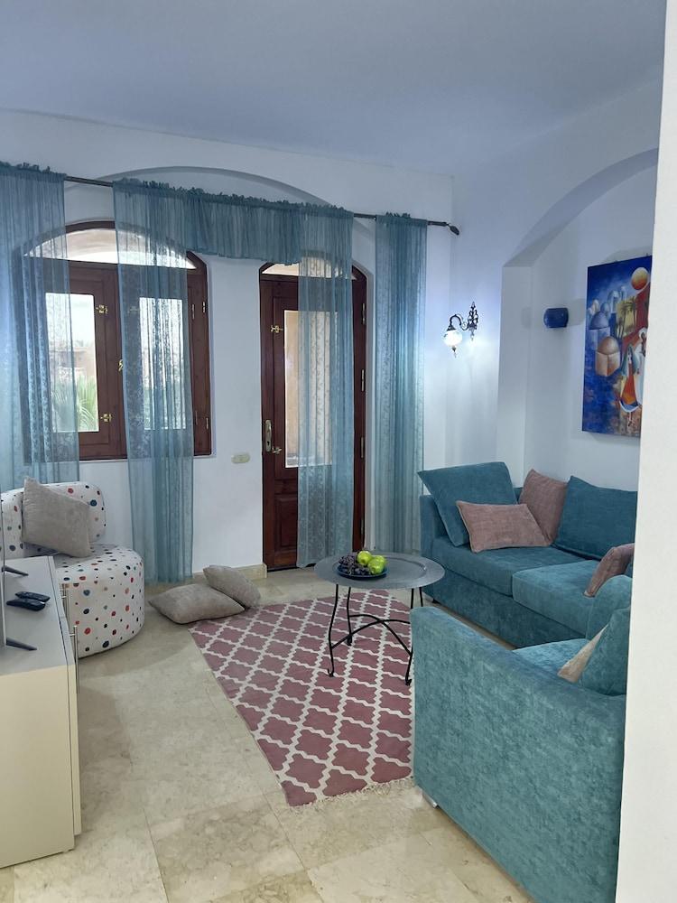 Noobian Lagoon 2 Bedrooms Ap