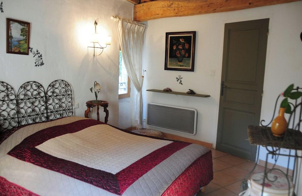 Orangerie de Cardet B&B