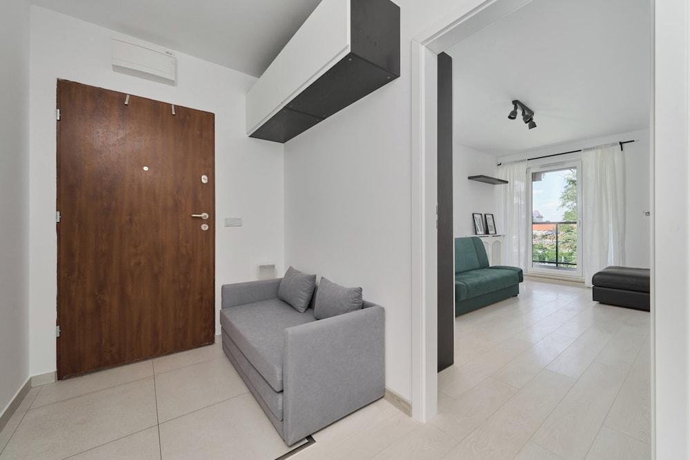 Apartment Dmowskiego by Renters