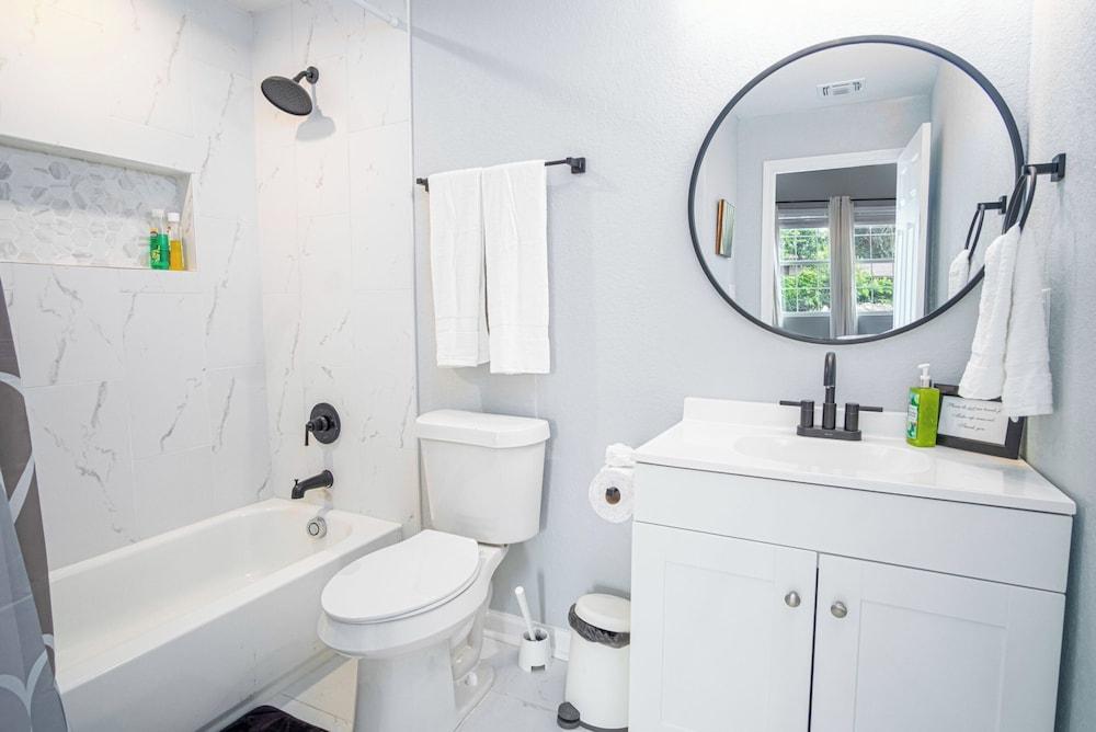 Charming 3br/2ba Gem Close to Downtown/ Riverwalk