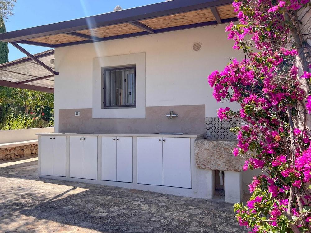 TD Trulli Chiara Tastefully Decorated Trulli With Pool