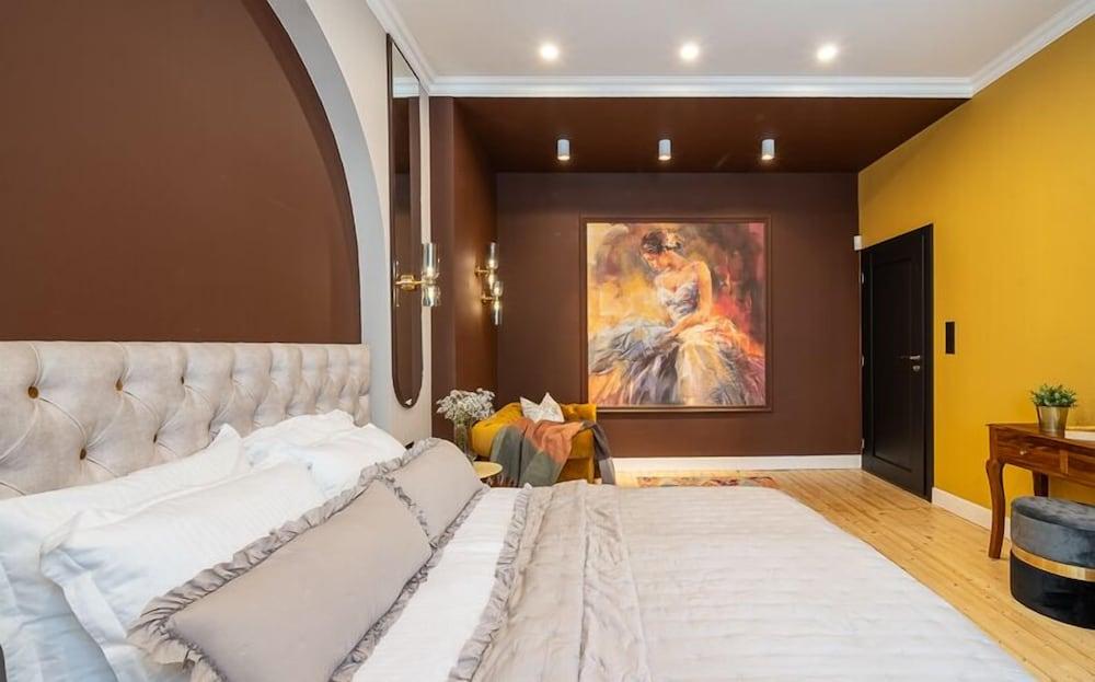 CityCenter Magnific Gem - 2BDR & 2 Baths