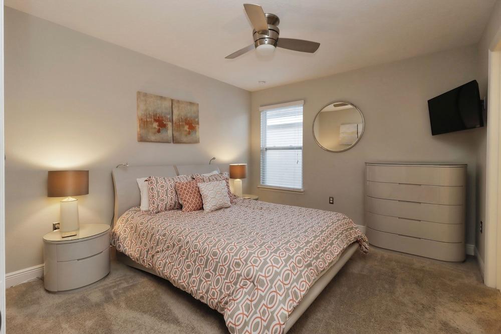 Sunshine at Solterra