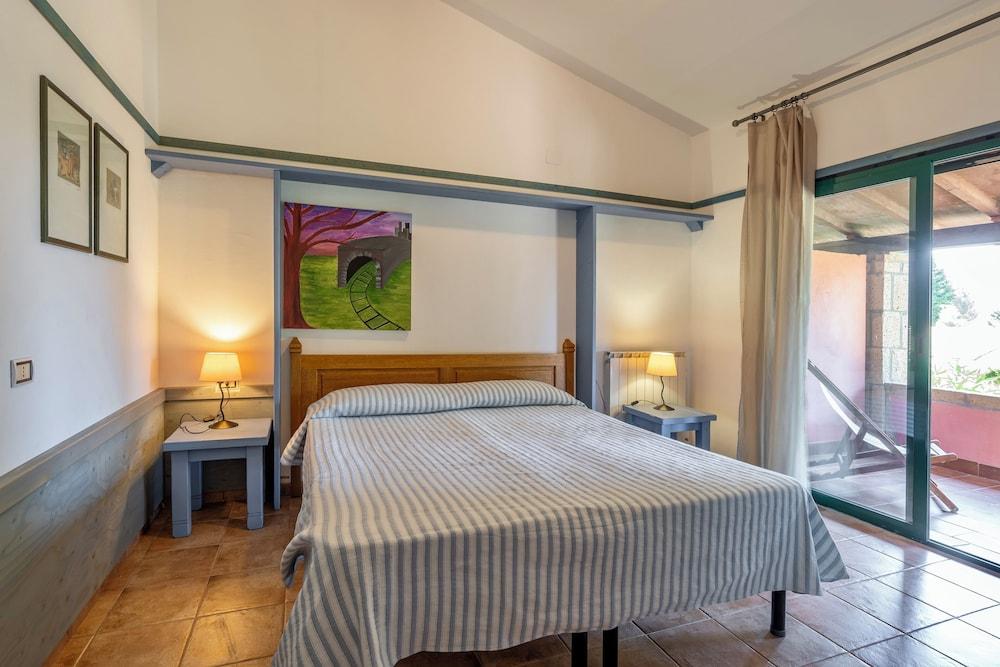 Residence con piscina a Guardistallo