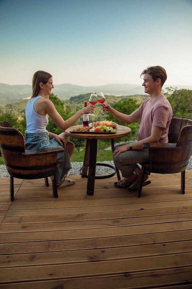 Glamping Paradise Škatlar