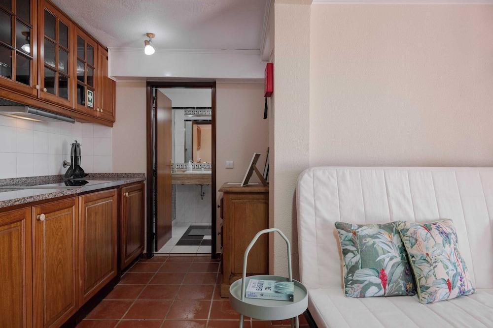 Apartment With Garden - Casa Frangipani