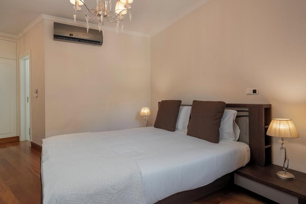 Pool and sea View - Vila Formosa II