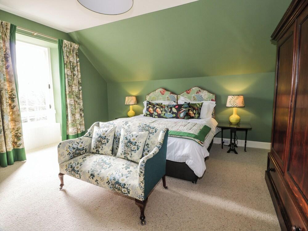 Auchenvhin - Rockcliffe