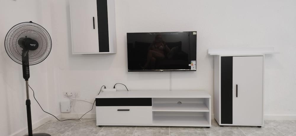 APARTAMENTO ENTRE SALINES Y PLAYA