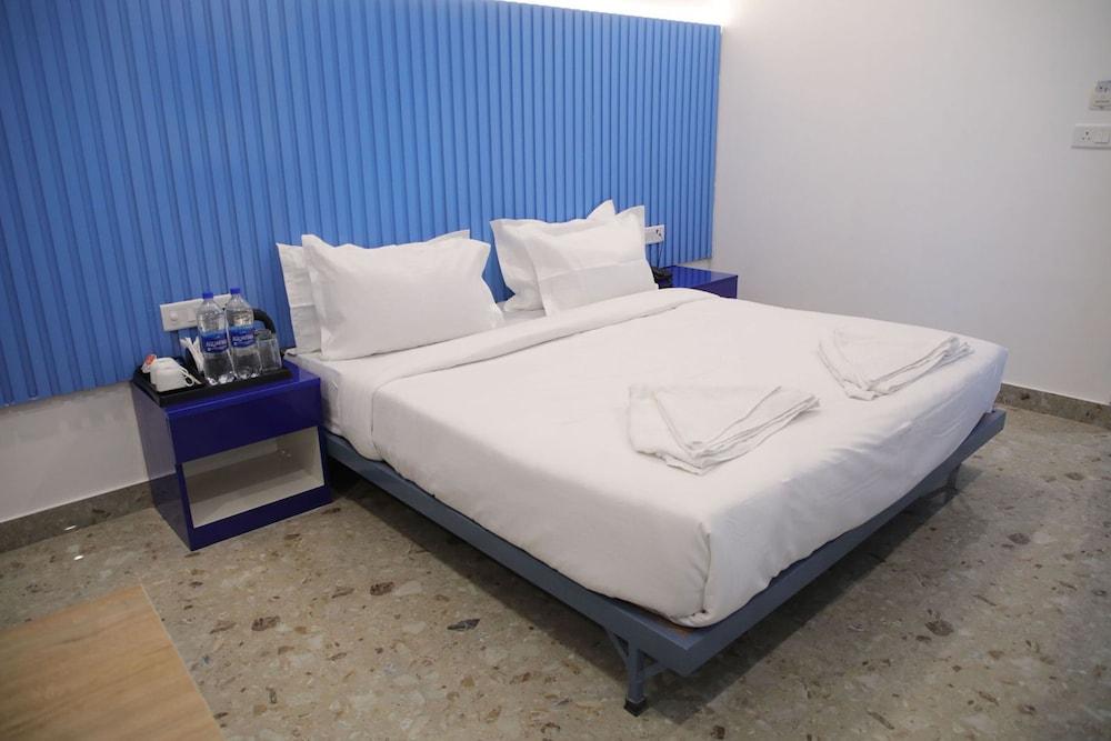 Hotel Elite 29 Golf Course Road